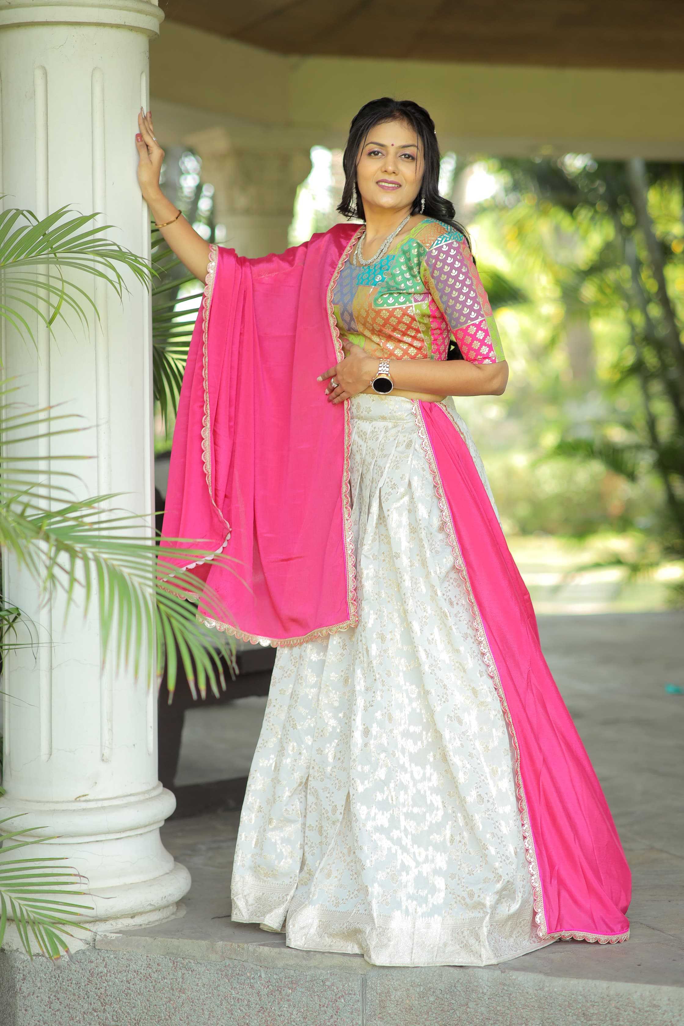 YNF PURE SILK RPVR HEAVY WHOLESALE LEHENGAS MANUFACTURER     