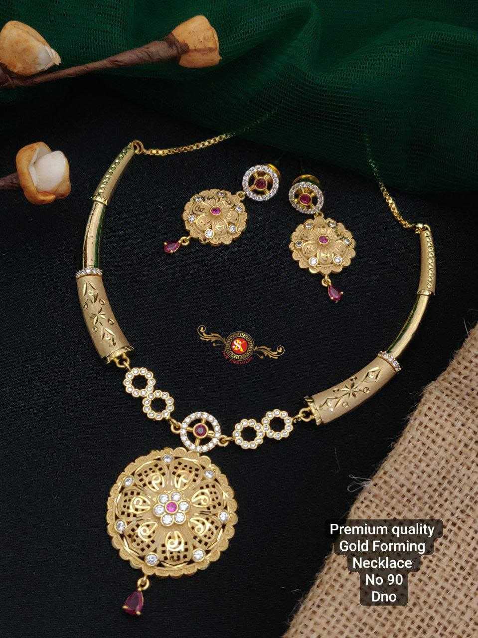 YNF BRASS GOLDEN4 WOMENS JEWELLREY WHOLESALE GOLDEN NECKLACE SET MANUFACTURER