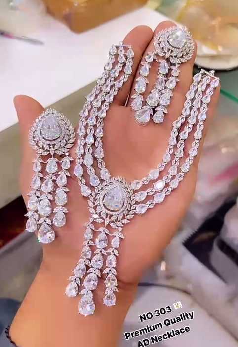 AD DIAMOND NECKLACE