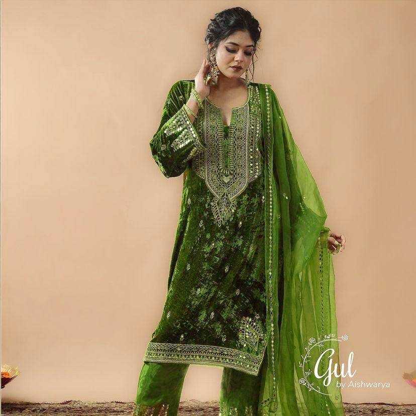 YNF GEORGETTE KESH150 1294 SUITS & DRESSES WHOLESALE VELVET EMBROIDERY GEORGETTE LADIES SILK ZARI WORK SUITS MANUFACTURER