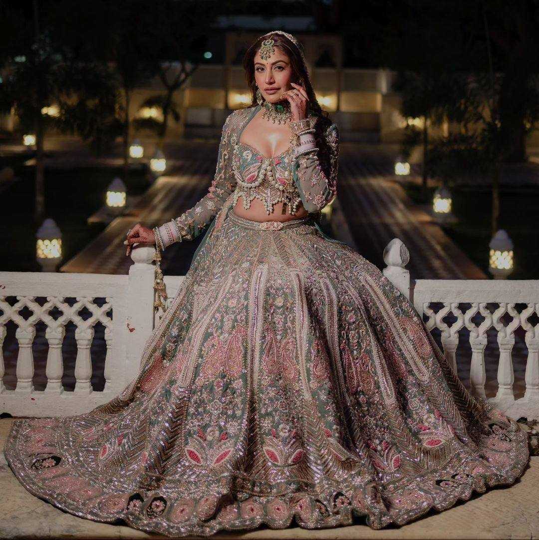 WEDDING LEHENGA