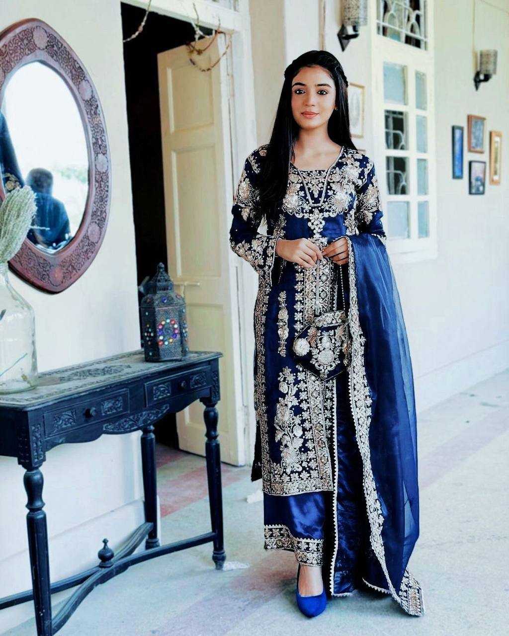 YNF VELVET KESH150 1154 SUITS & DRESSES WHOLESALE KASHMIRI VELVET EMBROIDERY PALAZZO LADIS SILK PAKISTANI SUITS MANUFACTURER