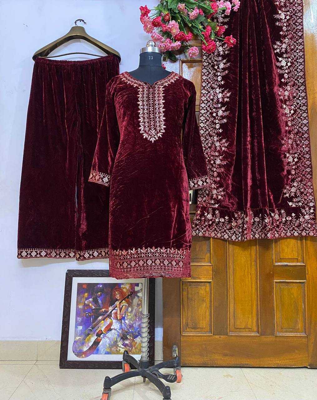 YNF VELVET KESH150 895 SUITS & DRESSES WHOLESALE KASHMIRI VELVET EMBROIDERY PALAZZO PARTY WEAR SUITS MANUFACTURER