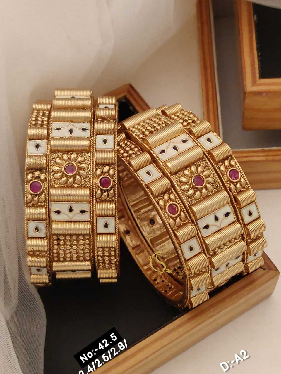 YNF BRASS 147A WOMENS JEWELLERY WHOLESALE RAJWADI BANGLES MANUFACTURER