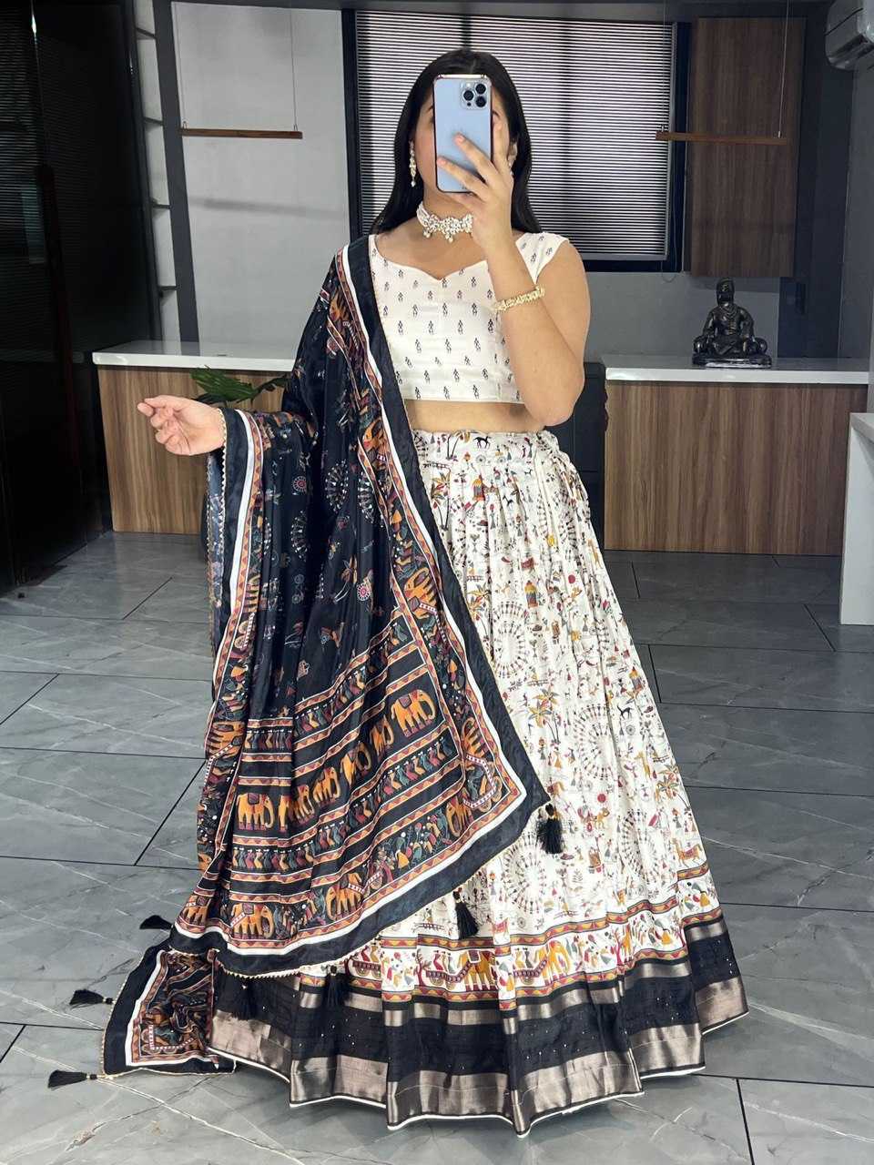 YNF DOLA SILK RIN119 6140 LEHENGAS WHOLESALE TRADITIONAL SILK PRINTED WHITE LEHENGAS MANUFACTURER