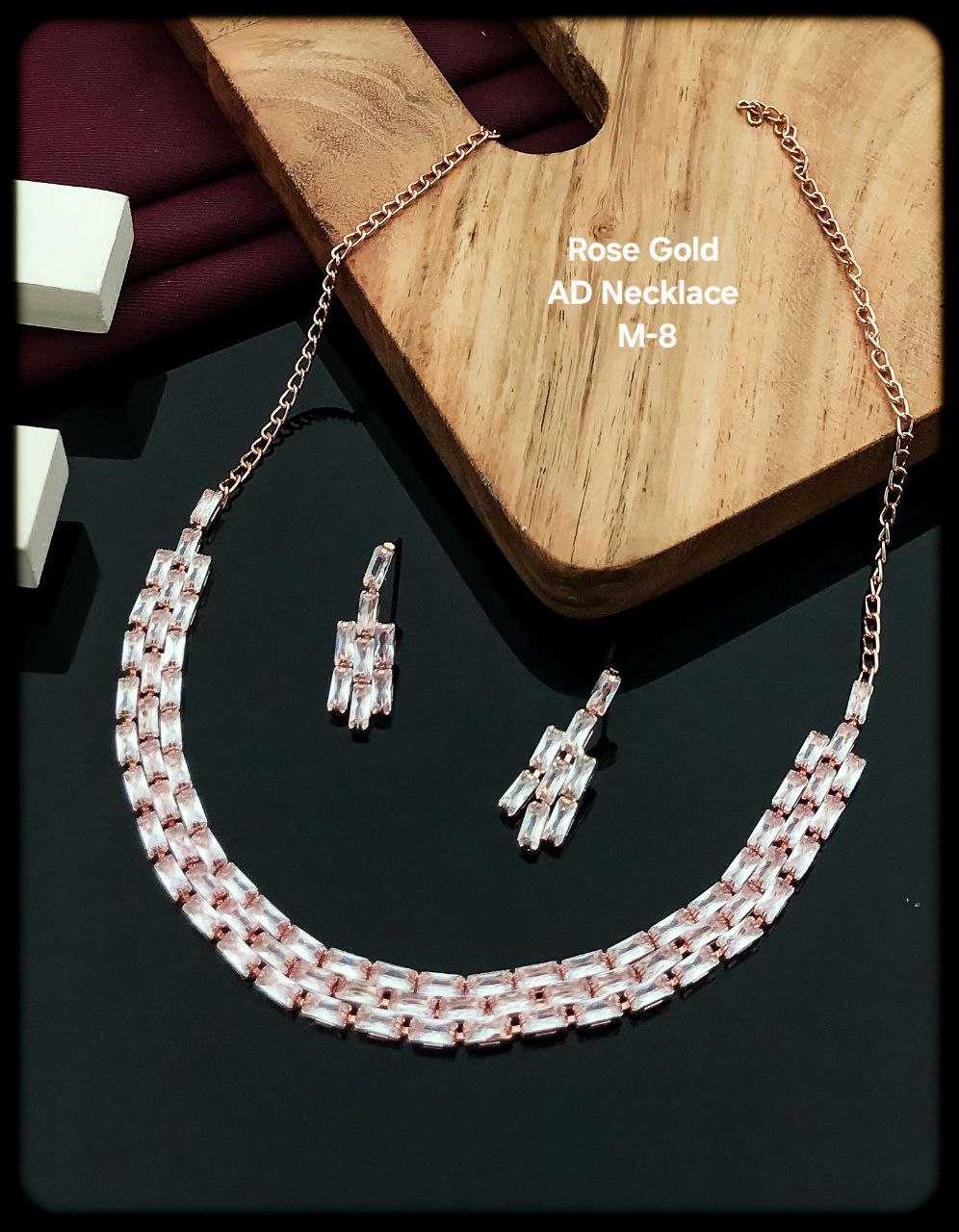 FASHION NECKLACE