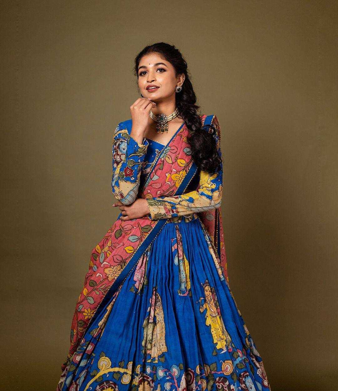 YNF CHINON KESH163 50 LEHENGAS WHOLESALE KALAMKARI TRADITIONAL SILK PRINTED LEHENGAS MANUFACTURER