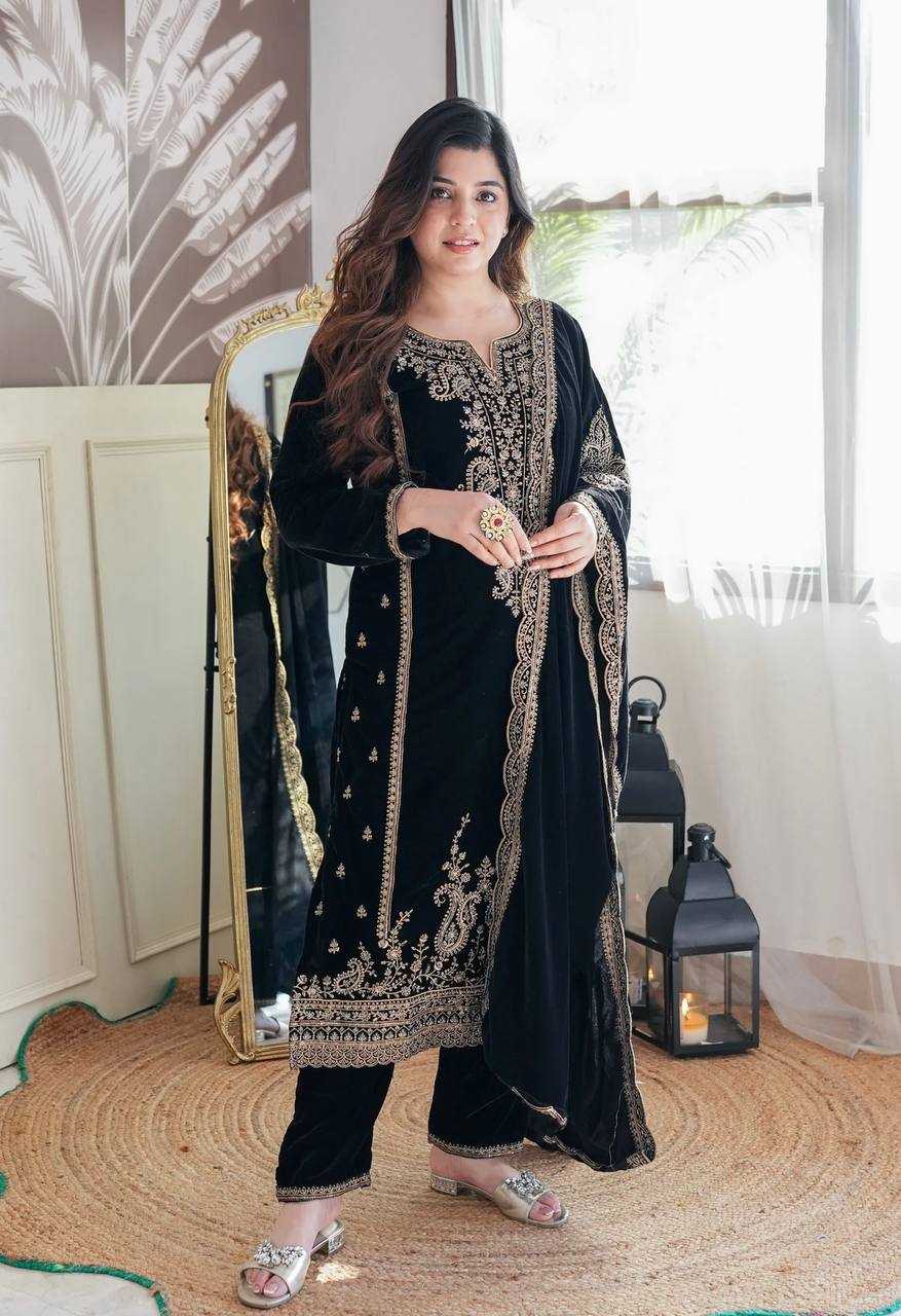 YNF VELVET KESH122 399 SUITS & DRESSES WHOLESALE EMBROPIDERY VELVET PARTY WEAR BLACK SUITS MANUFACTURE