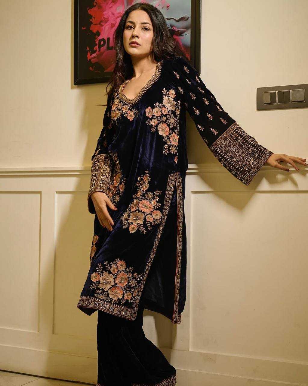 YNF VELVET KESH124 829 SUITS & DRESSES WHOLESALE EMBROIDEREY PARTY WEAR BLUE SALWAR VELVET SUITS MANUFACTURE