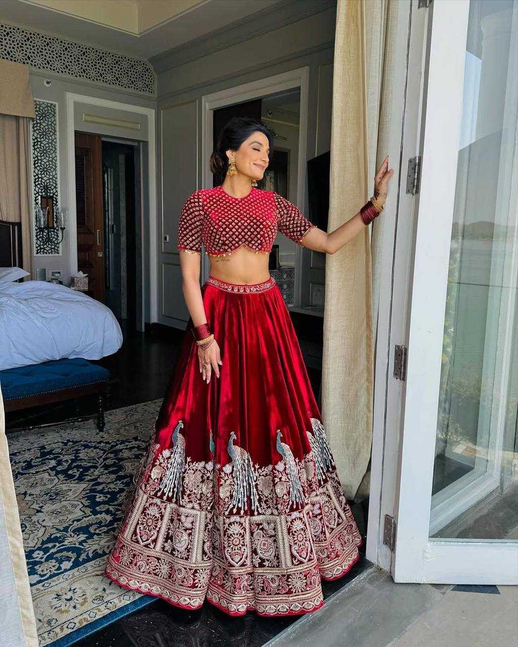 YNF VELVET RIN141 635 LEHENGAS WHOLESALE BRIDAL WEDDING DESIGNER  VELVET MAROON LEHENGAS MANUFACTURER