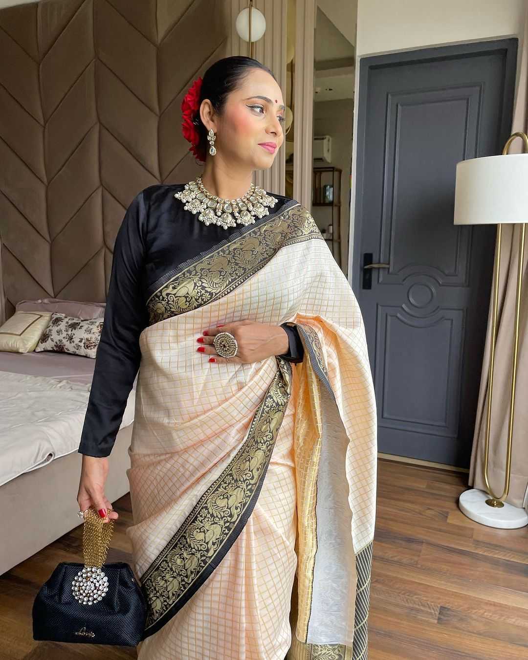 KERALA KASAVU SAREES