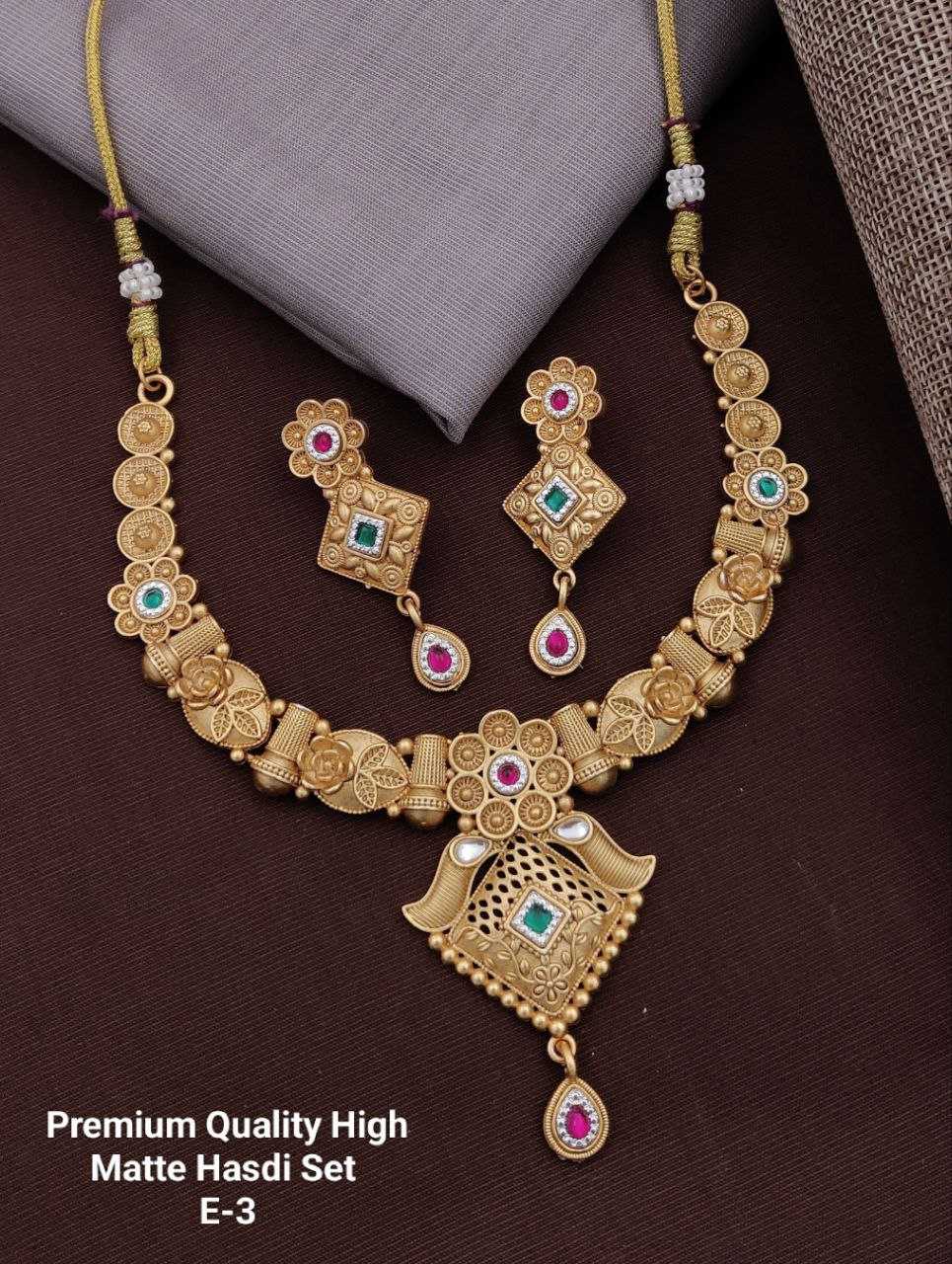 YNF BRASS KESH193 ROR148-2 WOMENS JEWELLERY WHOLESALE GOLDEN KUNDAN NECKLACE SET MANUFACTURE