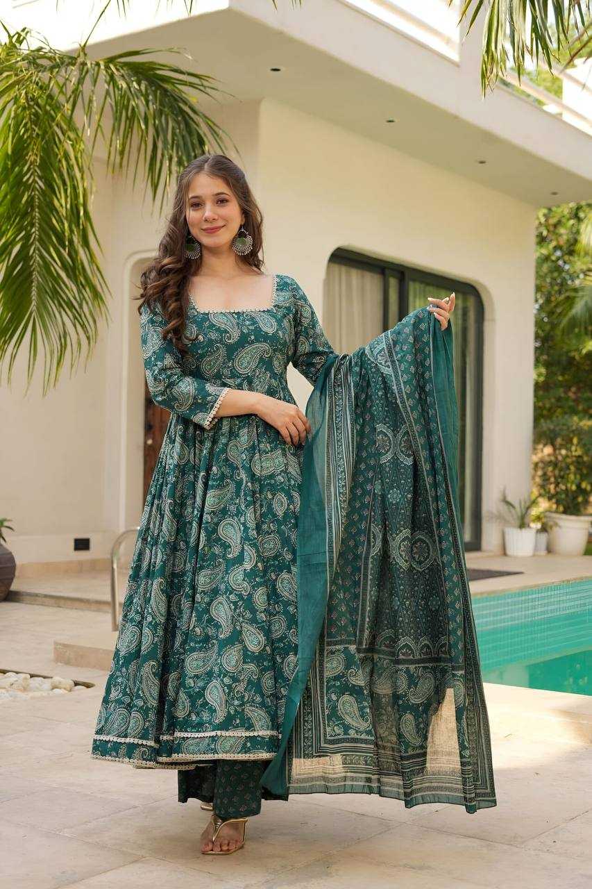 YNF MUSLIN KESH408 6043 SUIT WHOLESALE EMBROIDERED DESIGNER PRINTED SUIT MANUFACTURER