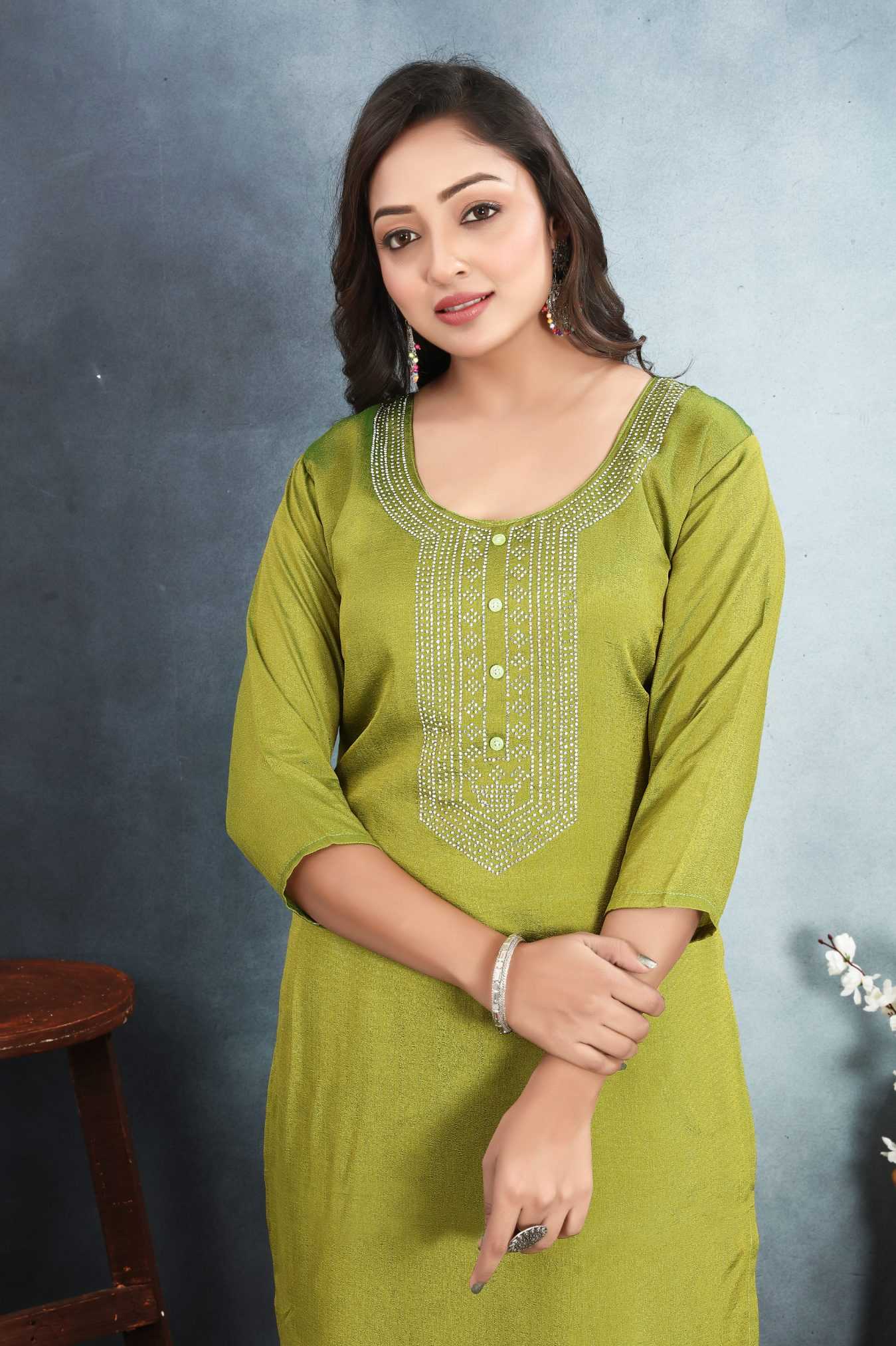 Ynf Vichitra Silk RIN153 8006 Kurti Wholesale Ethnic Kurtis Tunic Kurti Round Neck Kurtis Manufacturer