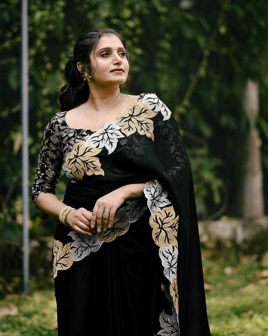 BLACK SAREES