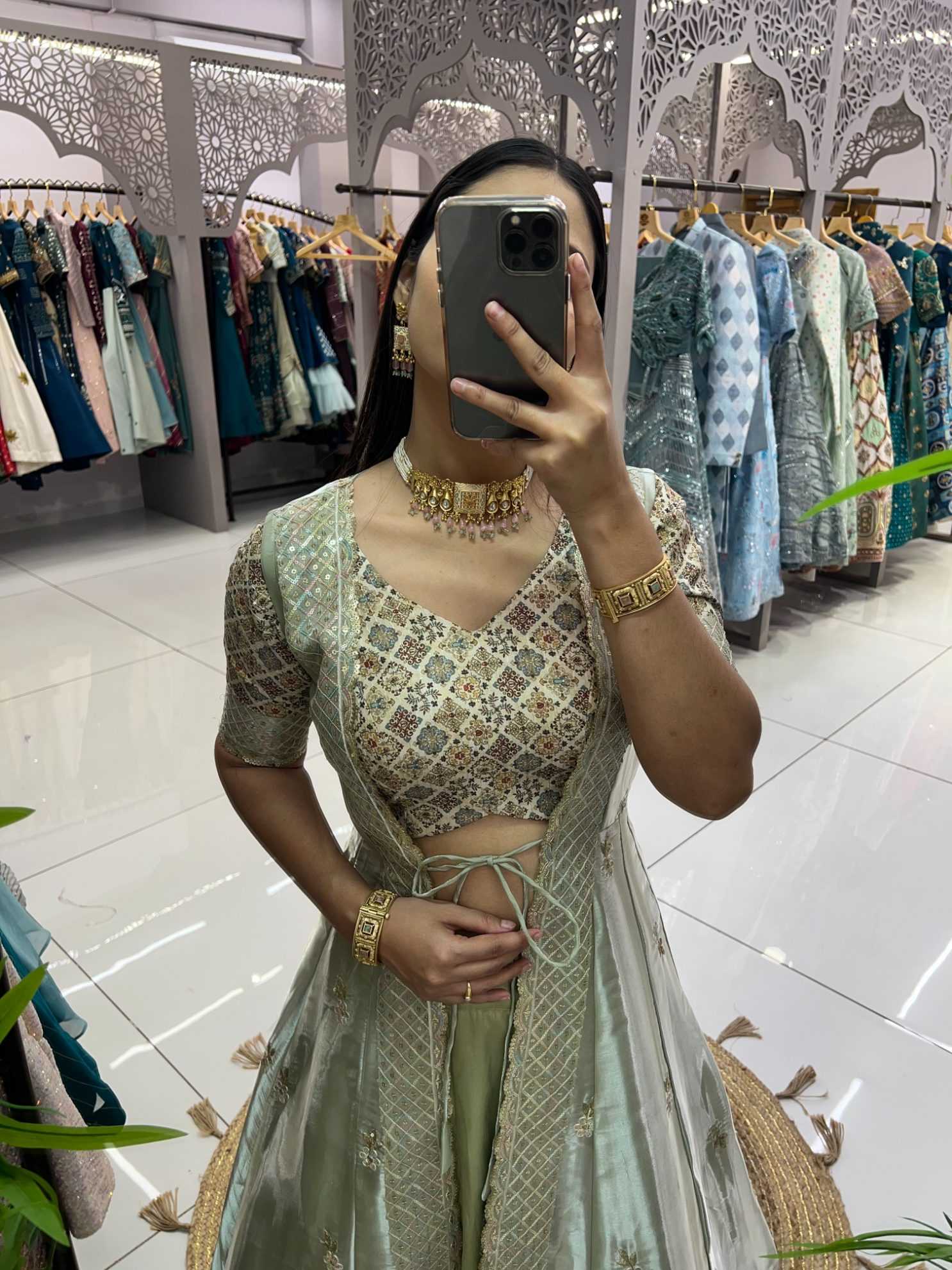  LEHENGA WITH CAPE