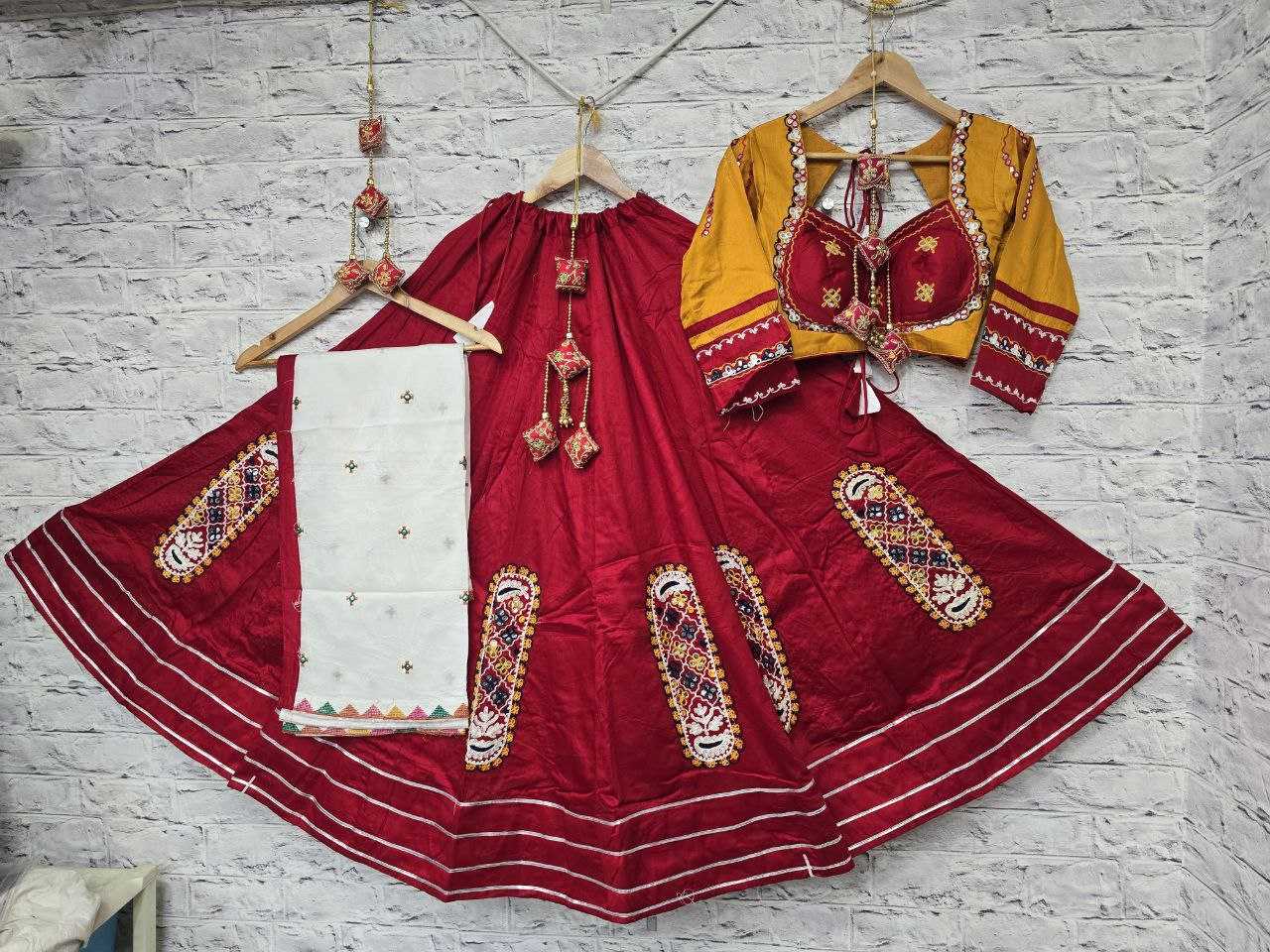 Ynf Pure Cotton KESH179 AHB08 Navratri Chaniya Choli Wholesale Navratri Gowns Manufacturer