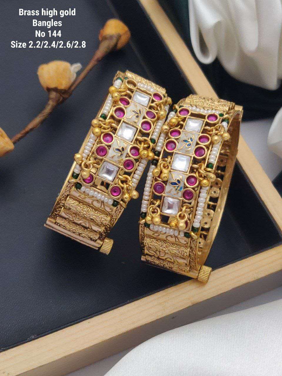 YNF BRASS KESH477 SKJ02-27 WOMENS JEWELLERY WHOLESALE BRASS GOLD BANGLES SET MANUFACTURER