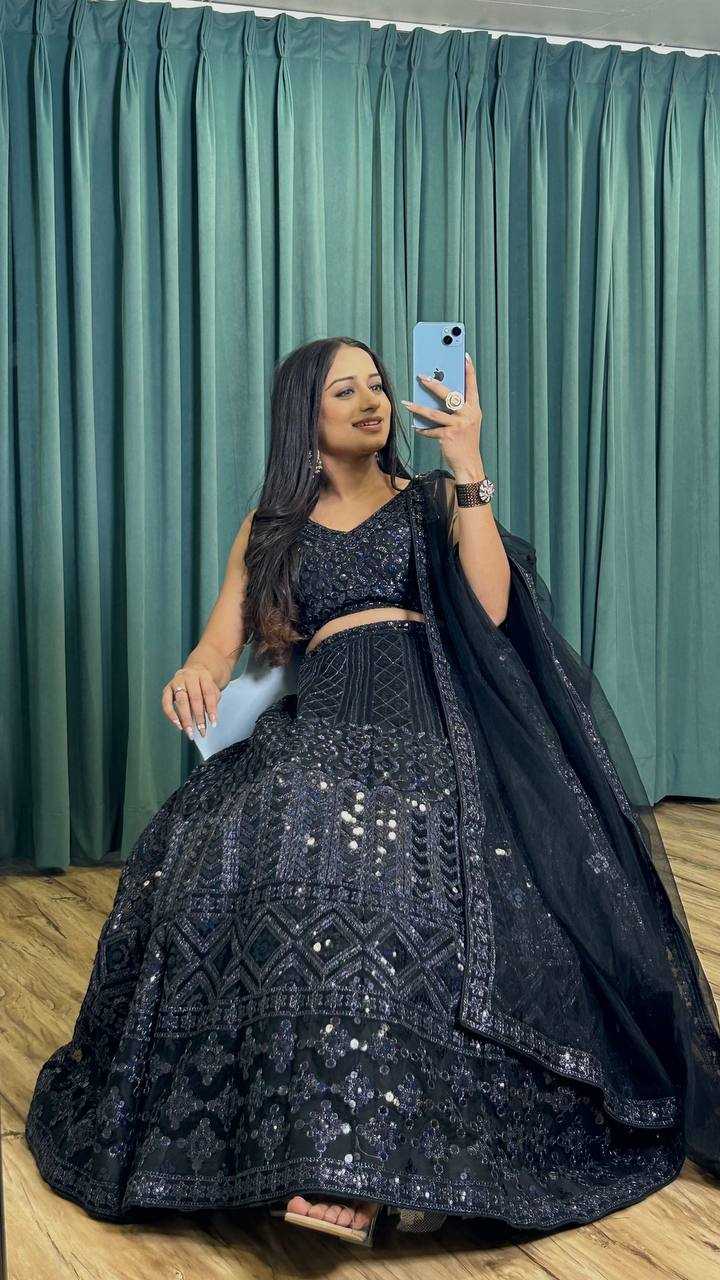 NET LEHENGA CHOLI