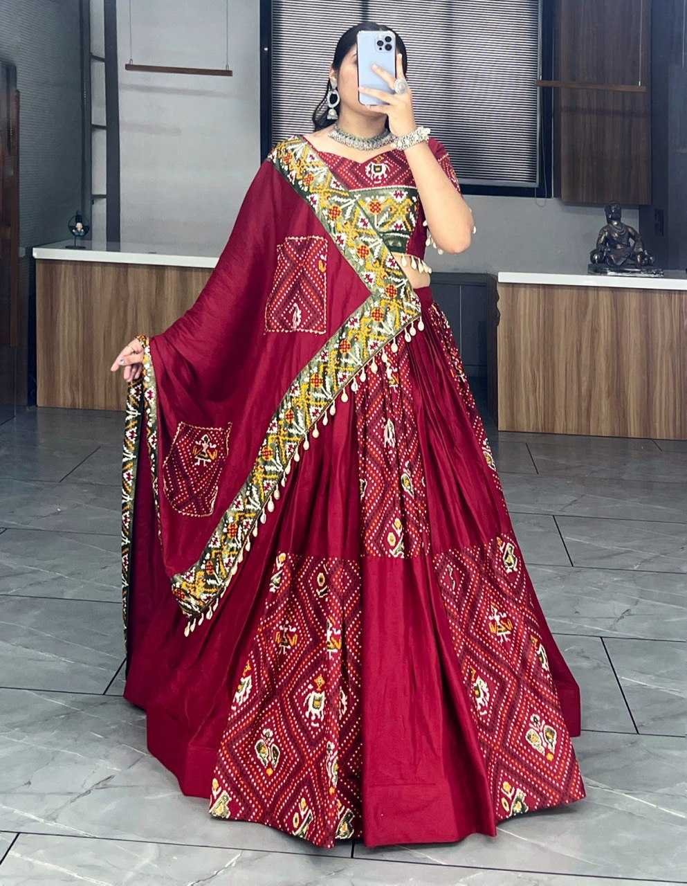 Ynf Pure Rayon RIN119 GRTN8029 Lehengas Navratri Chaniya Choli Wholesale Traditional Lehenga Navratri Gowns Manufacturer