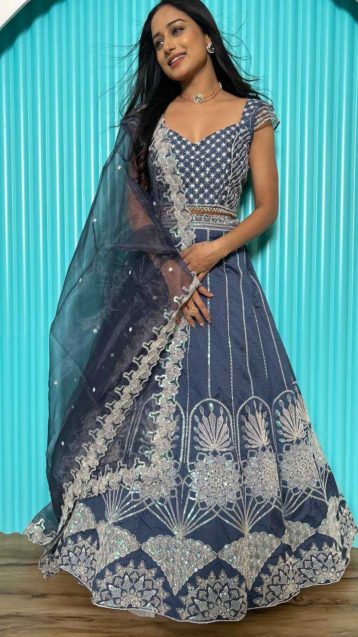 Ynf Silk RIN213 H56 Lehengas Wholesale Rajwada Lehenga Thread Work Lehenga Sequins Lehenga Manufacturer