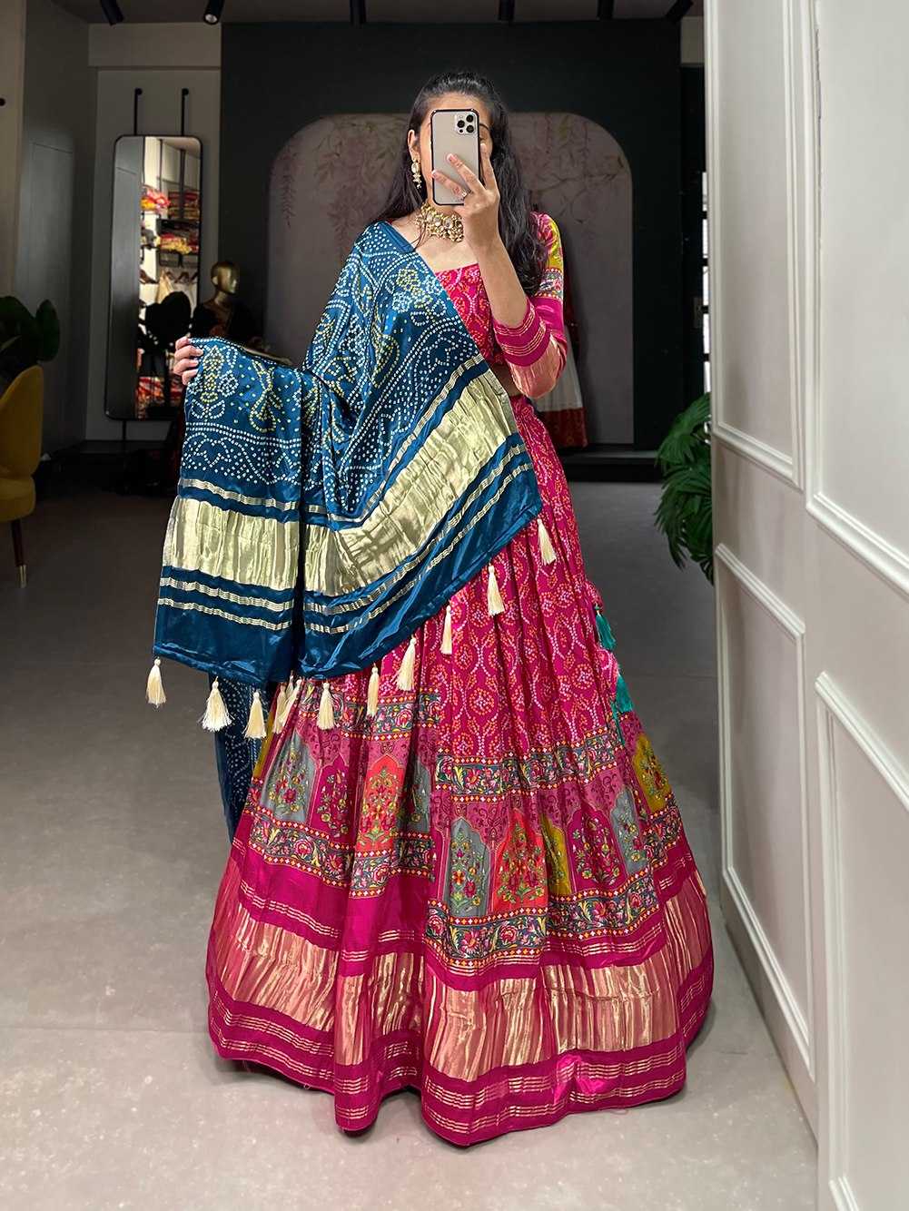 TRADITIONAL LEHENGA