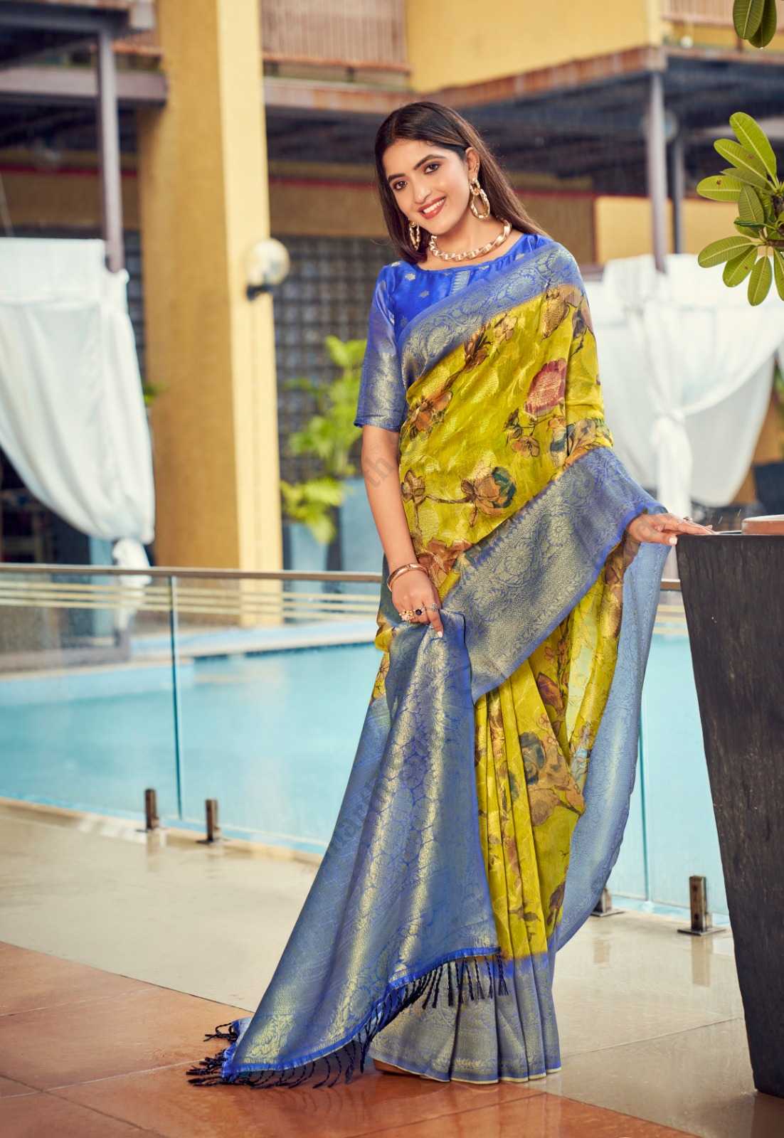 SILK SAREES WITH CONTRAST PALLU