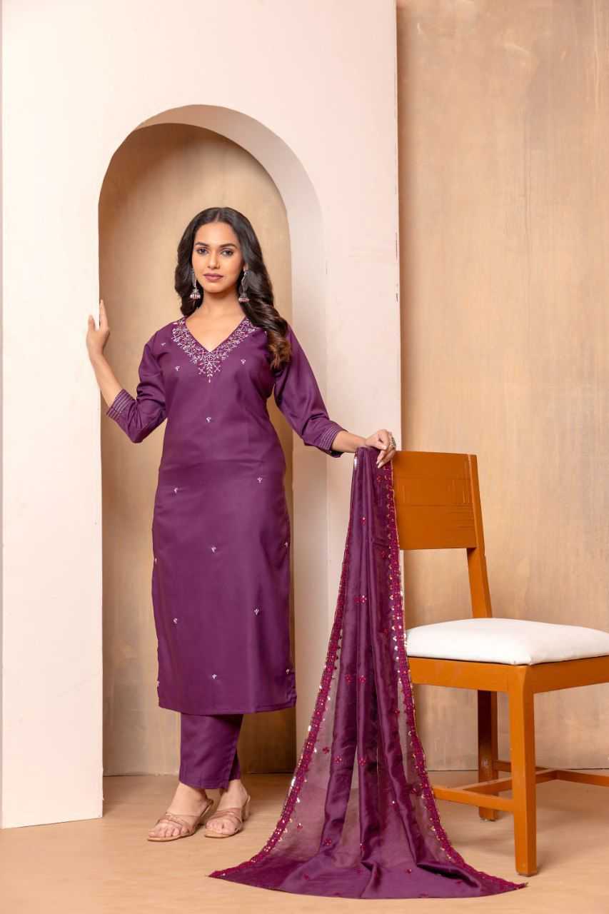 LADIES SUITS