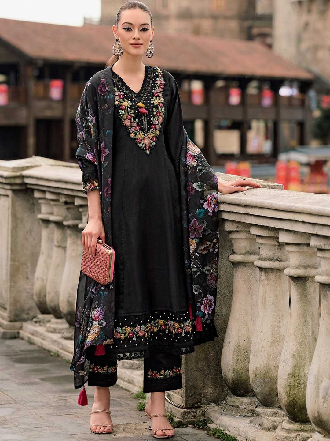 CHANDERI SUIT