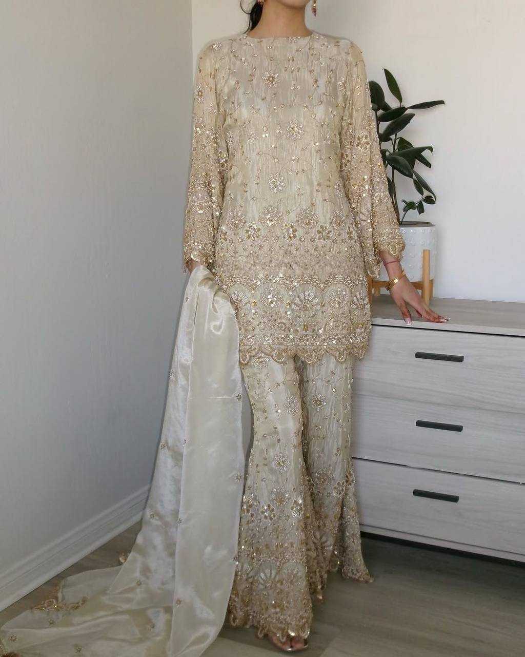LADIES SUITS