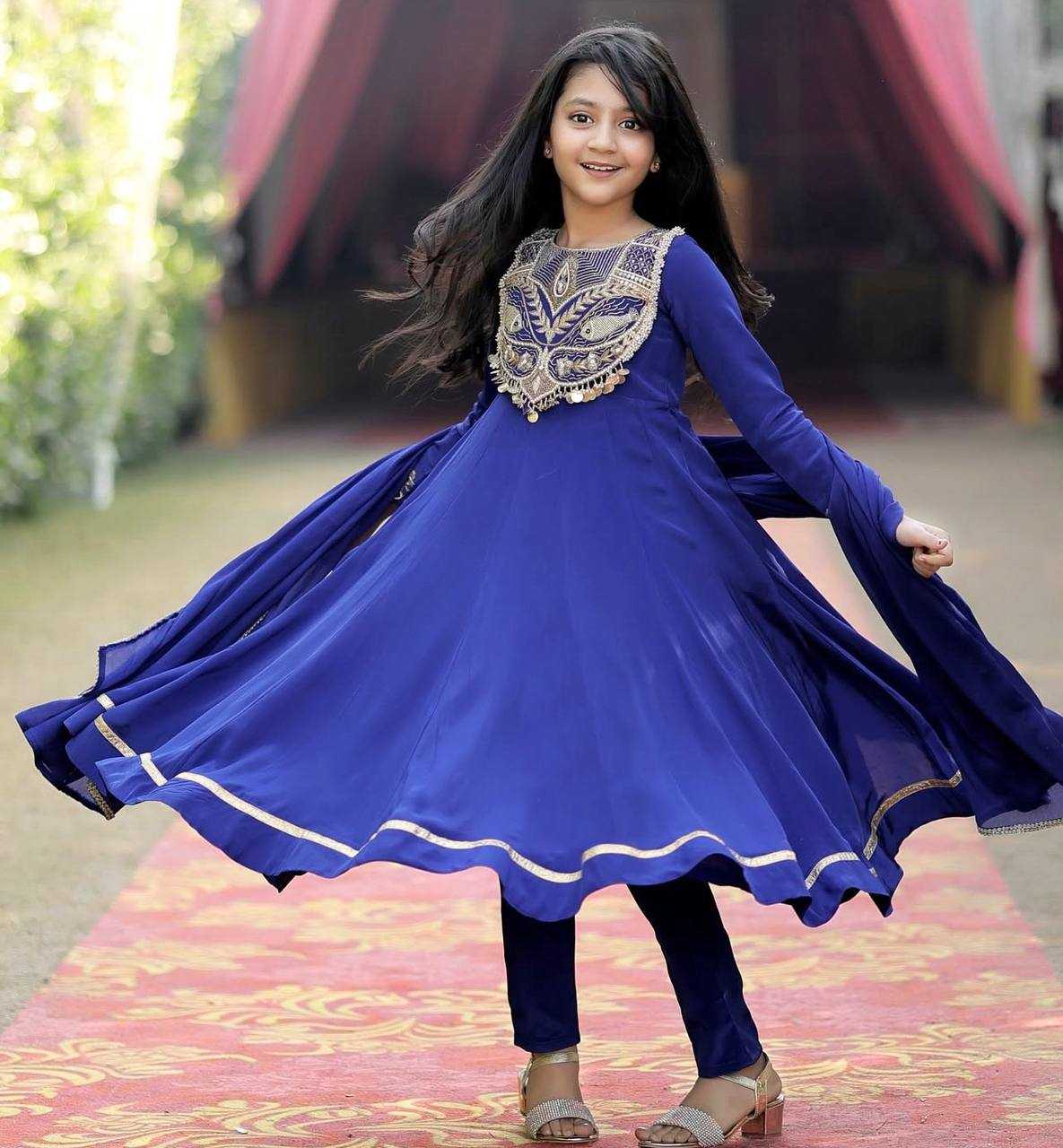 KIDS GOWN