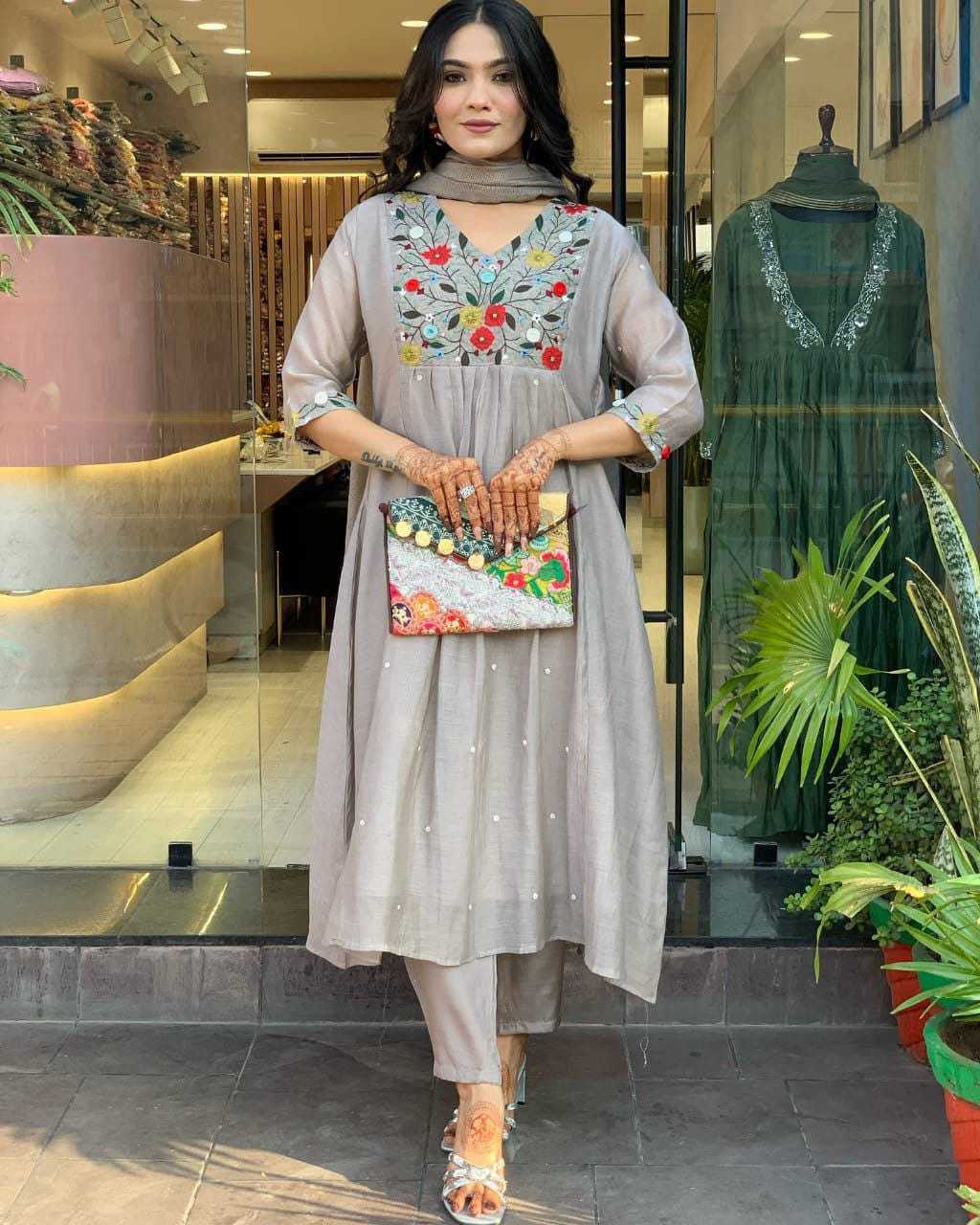 LADIES SILK SUIT