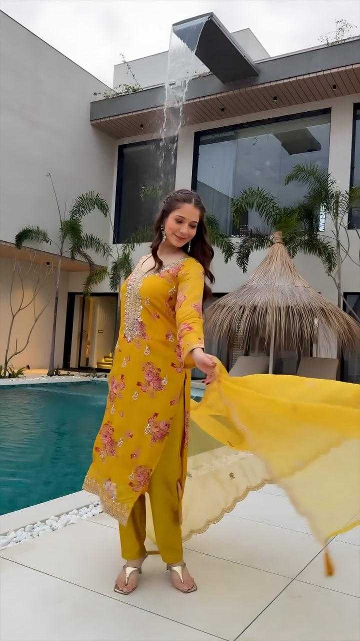 LADIES SUITS