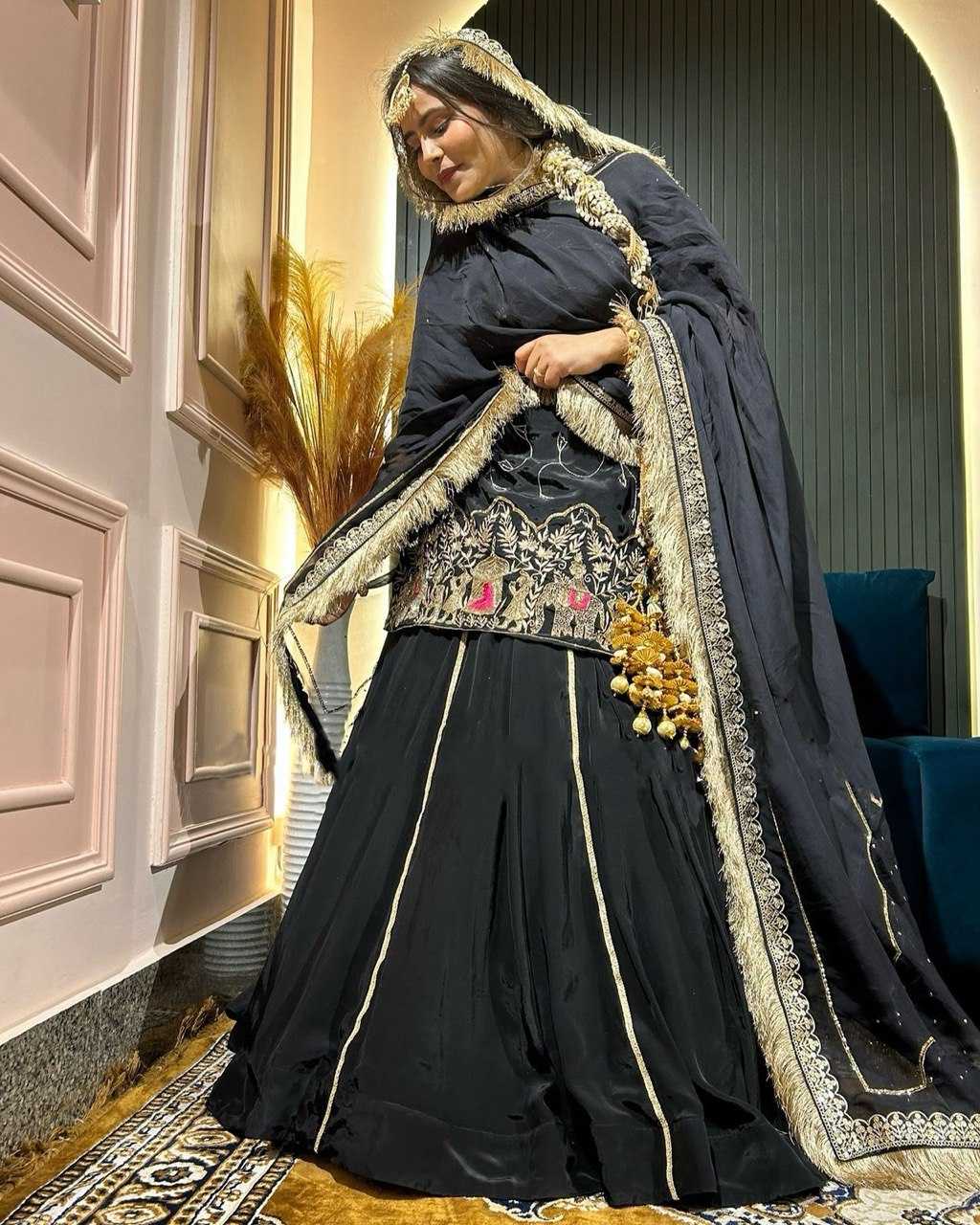 THREAD WORK LEHENGA