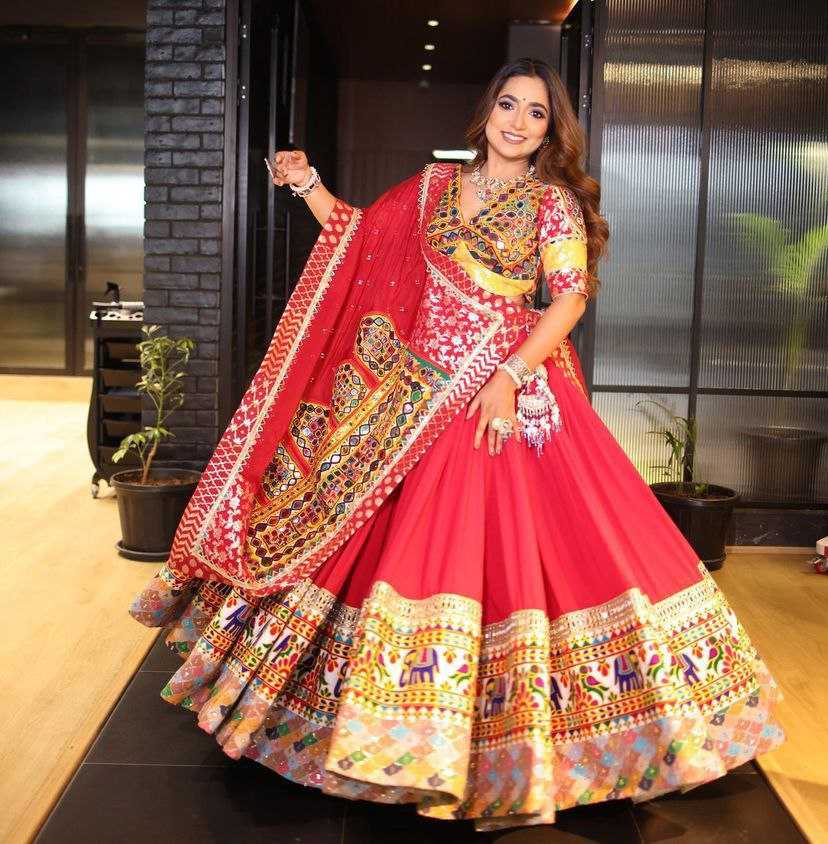 MIRROR WORK LEHENGA