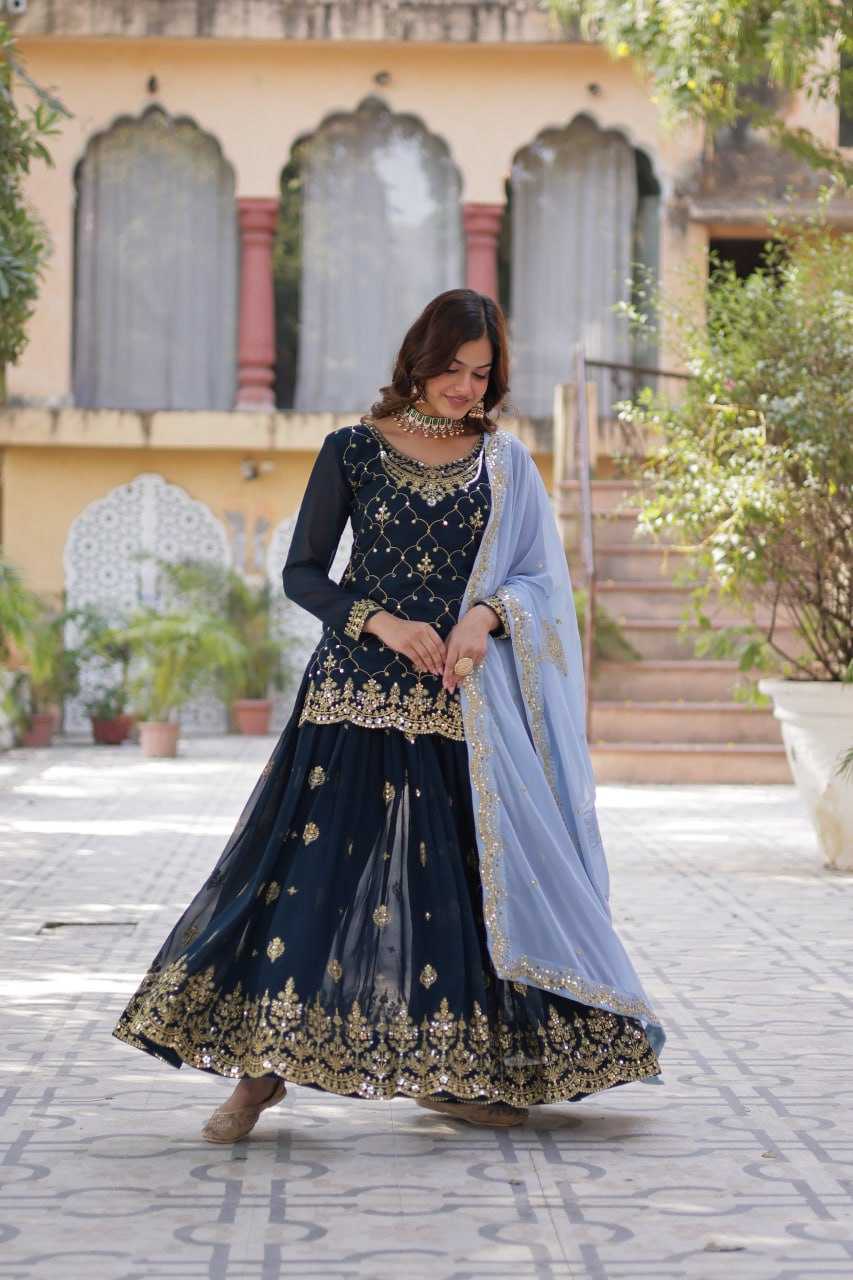 LADIES SUITS