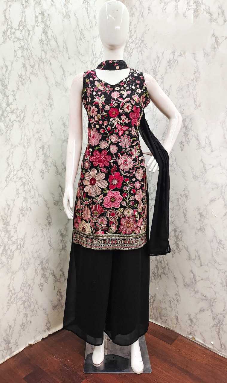  EMBROIDERED SUITS