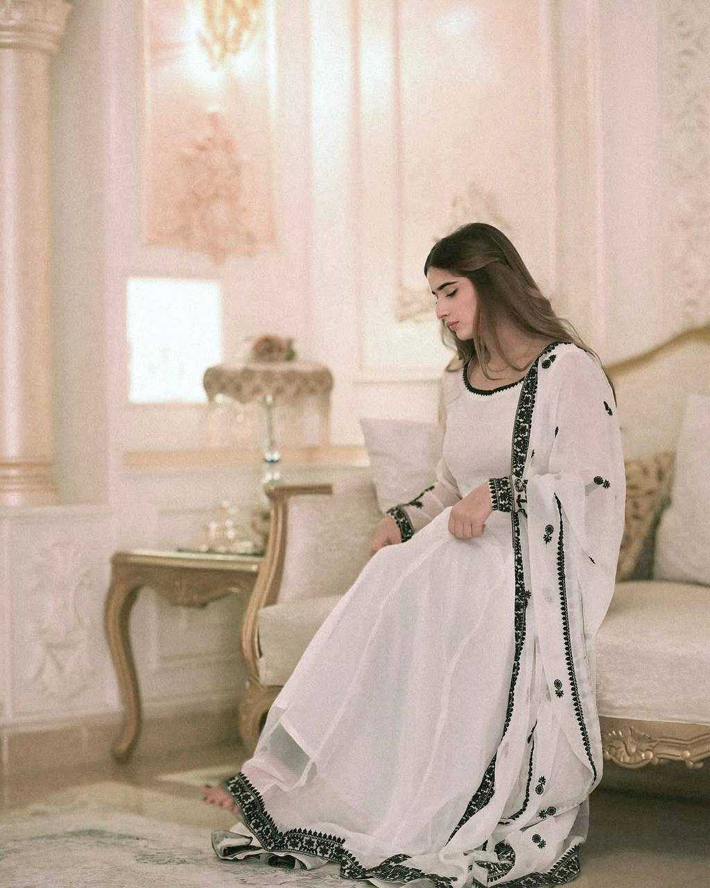 LONG GOWNS