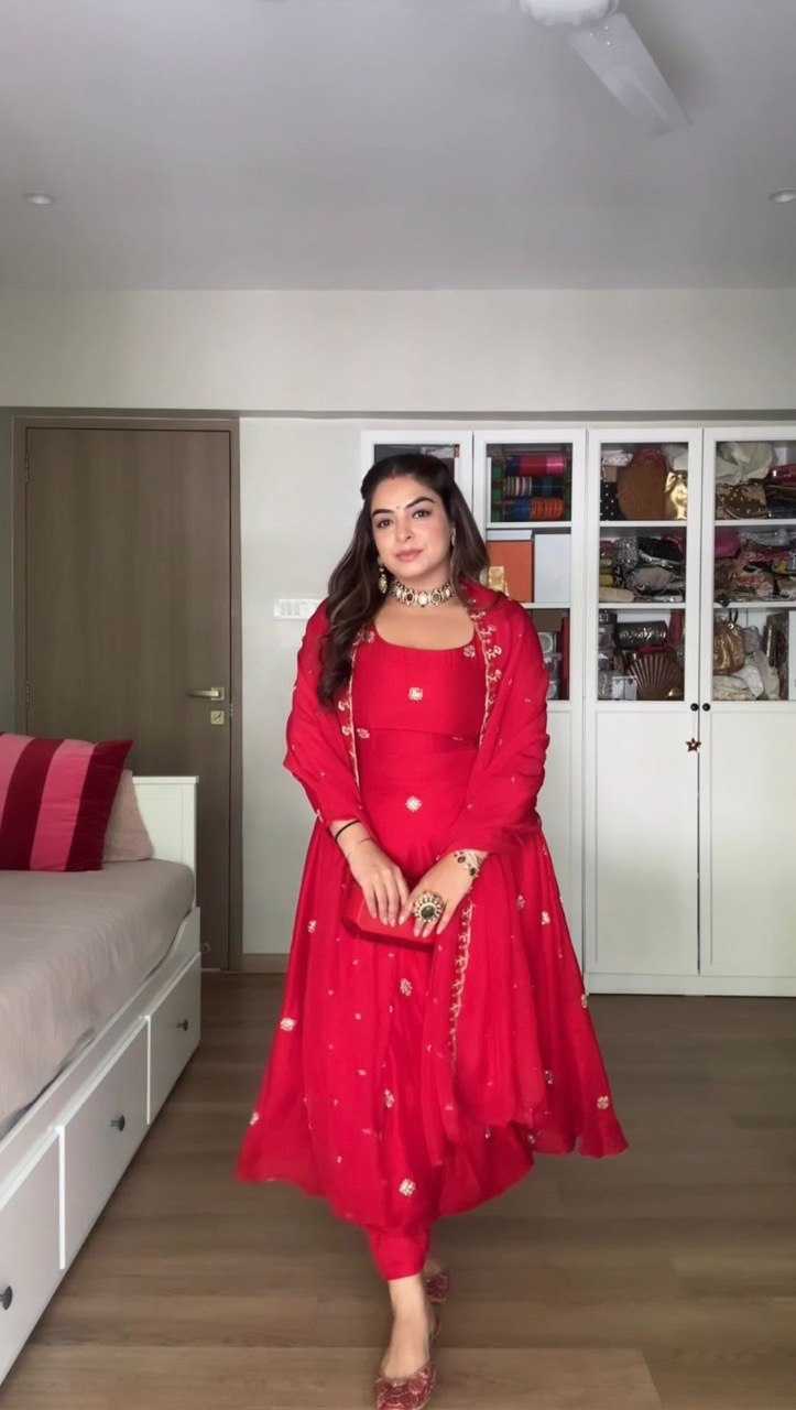 HANDWORK SUITS