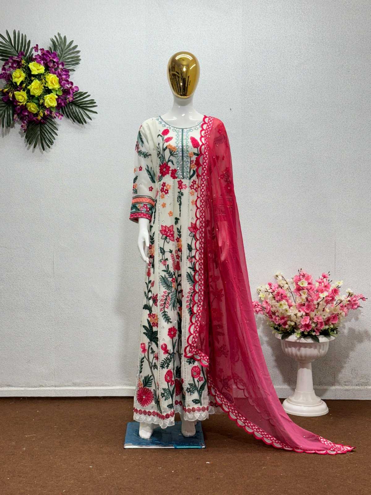 GEORGETTE SUIT