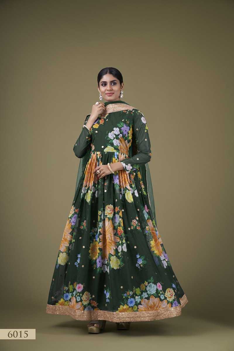 PRINTED GOWNS