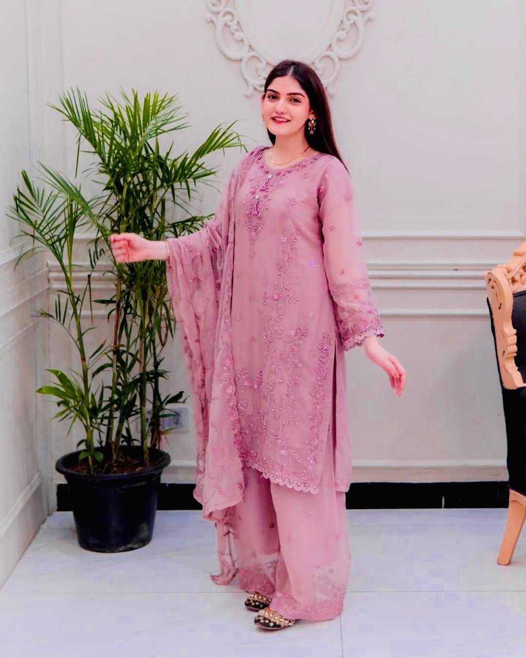 LADIES SUITS