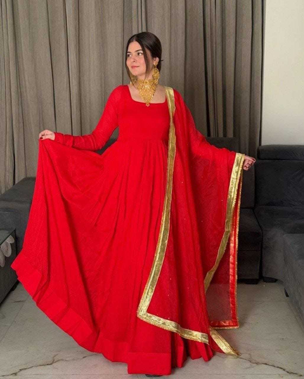 RED GOWN