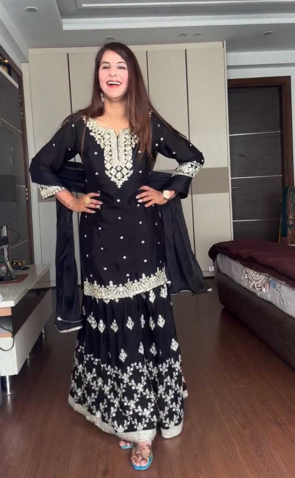 BLACK SALWAR SUIT