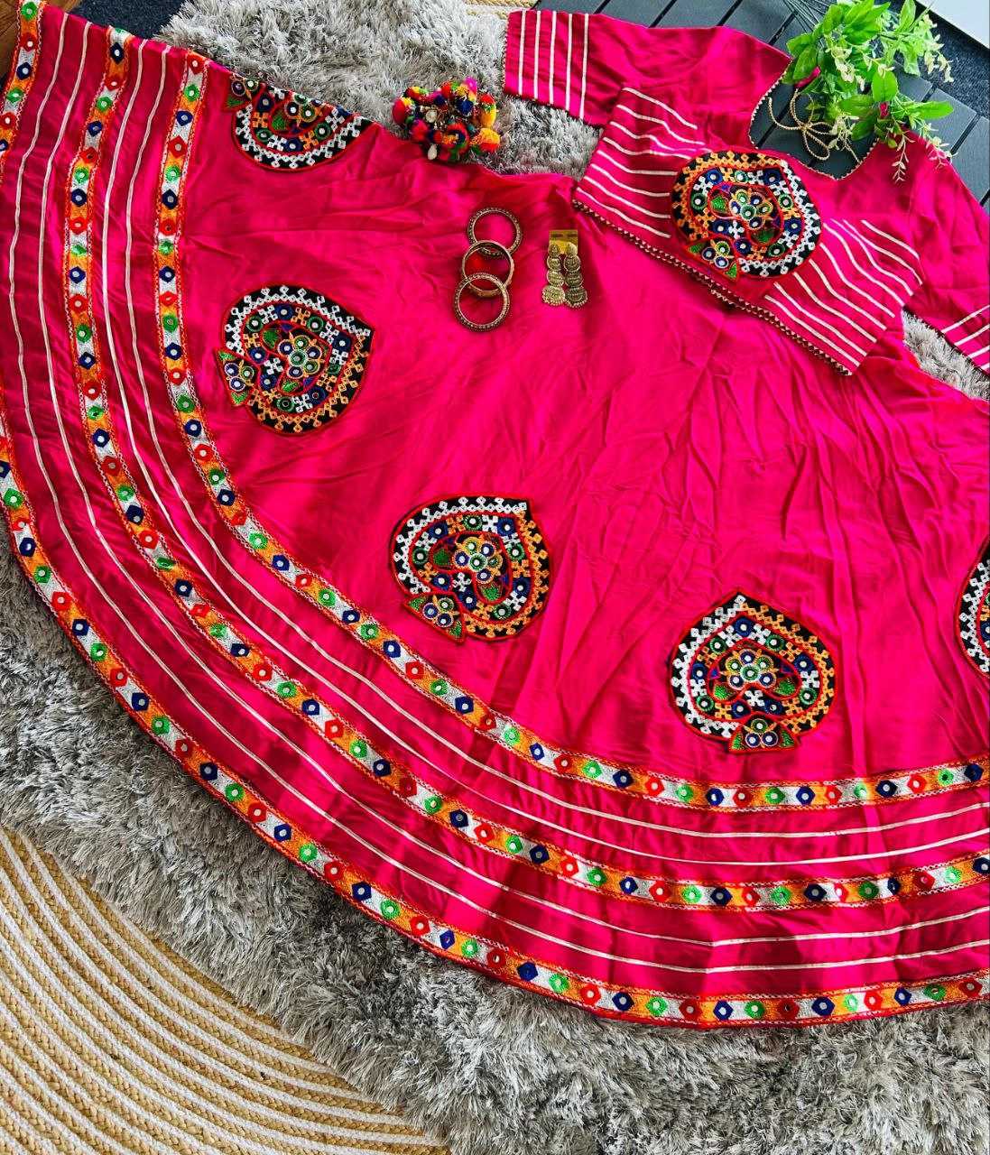 MIRROR WORK LEHENGA
