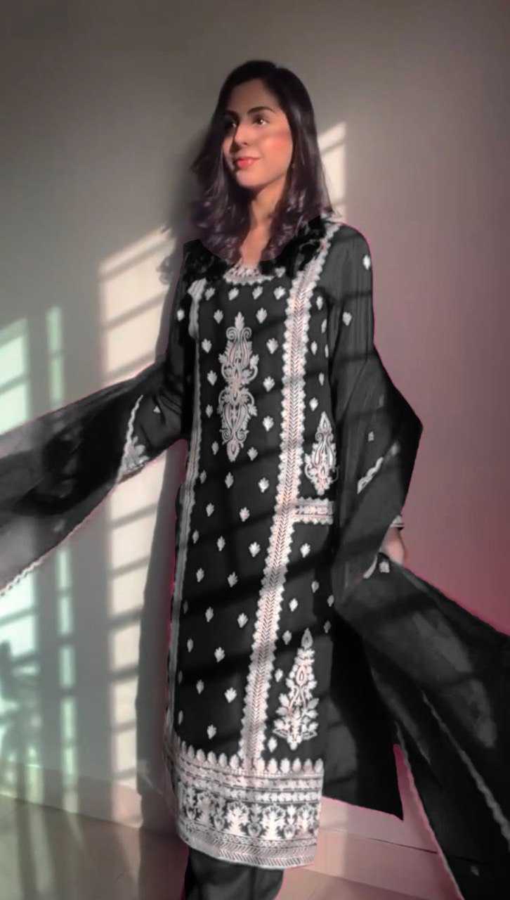 LADIES SUITS