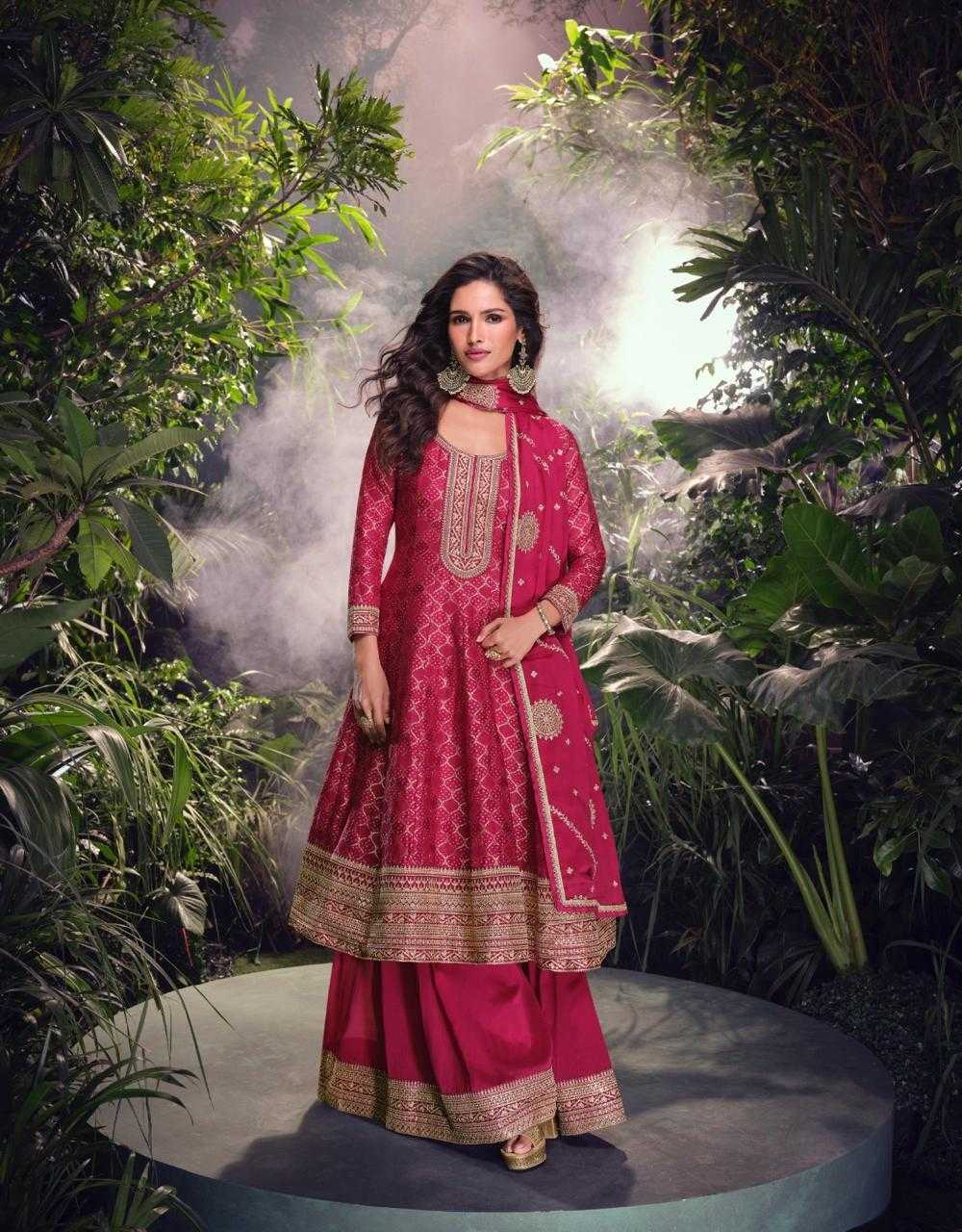 TRADITIONAL LEHENGA