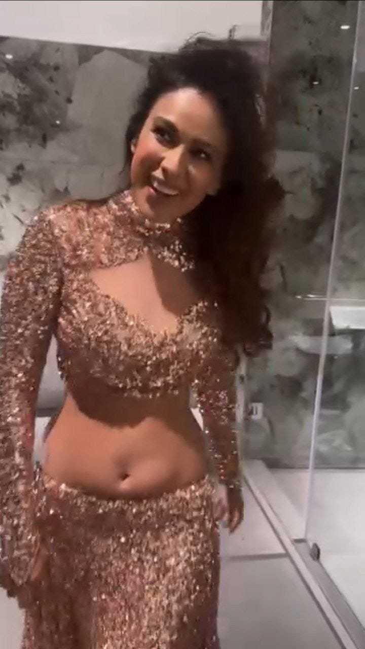 DESIGNER LEHENGA