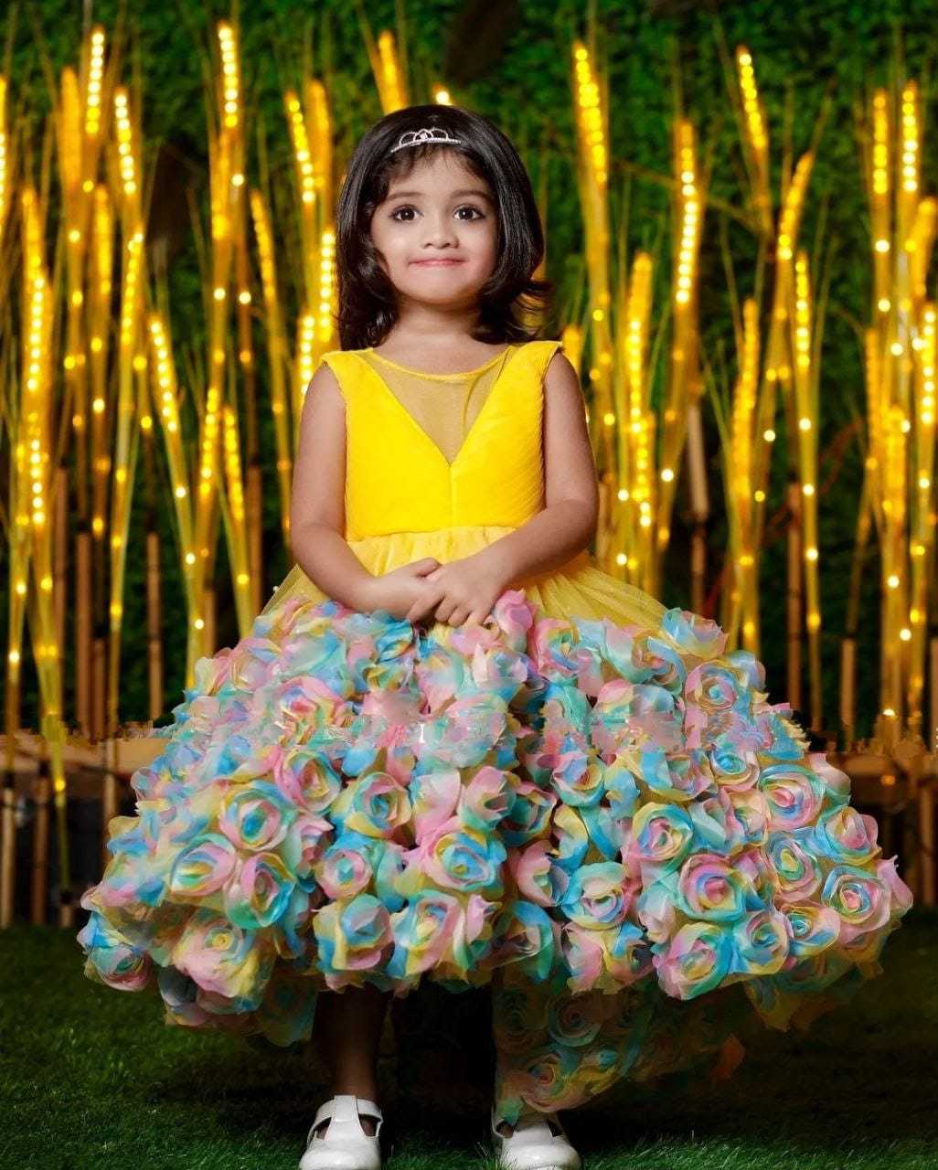 KIDS GOWN