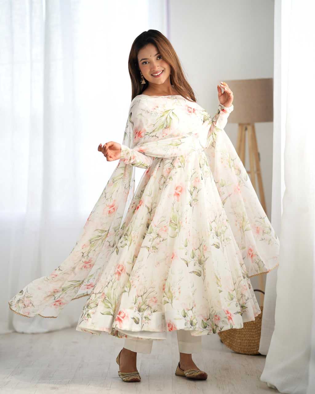 PRINTED GOWNS